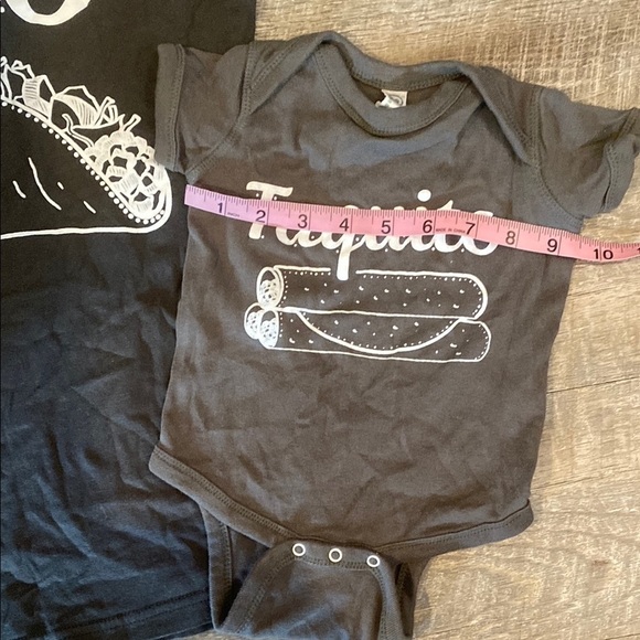 Rabbit Skins Black Short Sleeve Tees with Taco Designs NWOT Mommy & Baby set - Picture 4 of 8